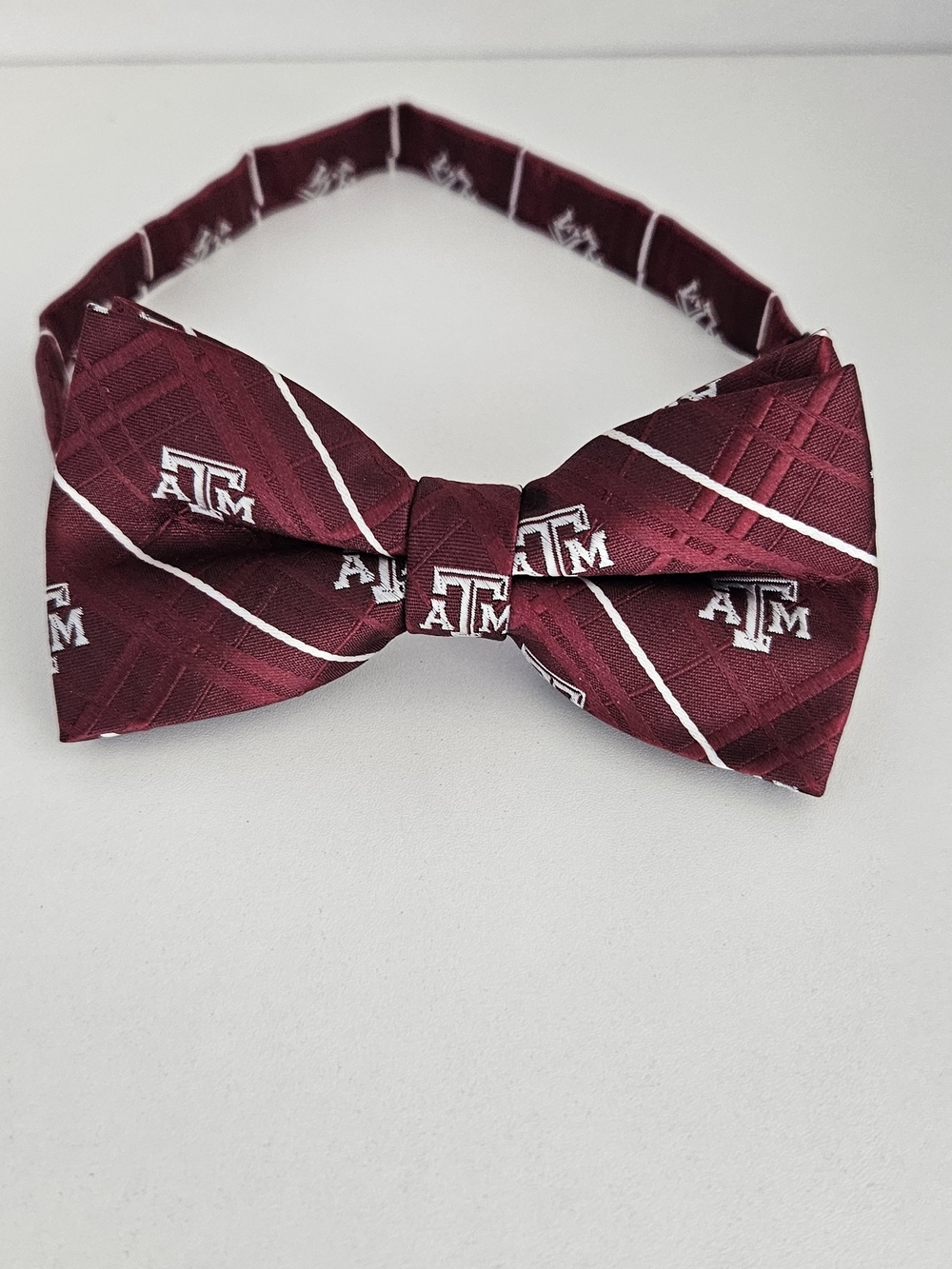 Men's Texas A&M University Oxford Woven Bow Tie Eagles Wings Aggies
